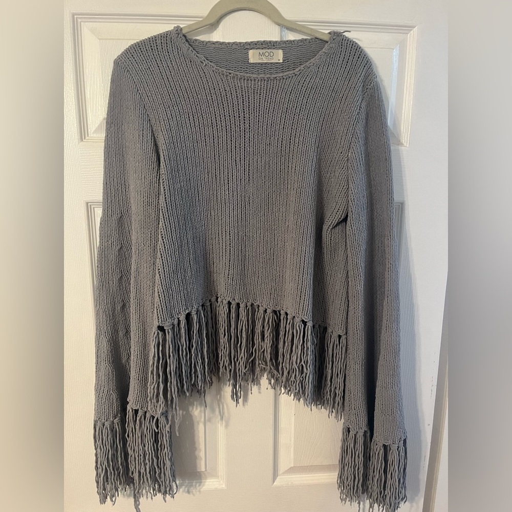 Fringed Knit Sweater - Gray